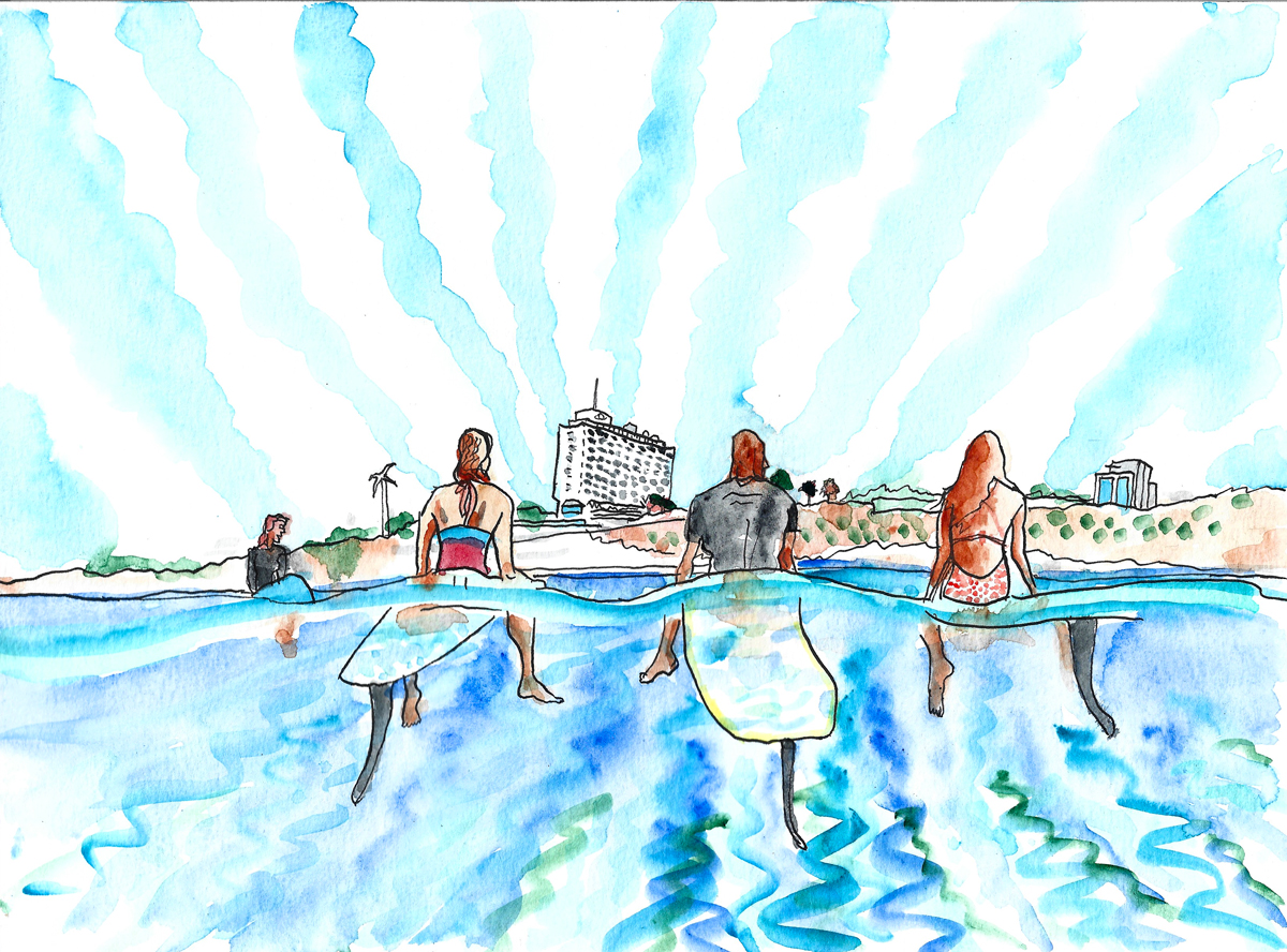 גולשים בחוף הילטון